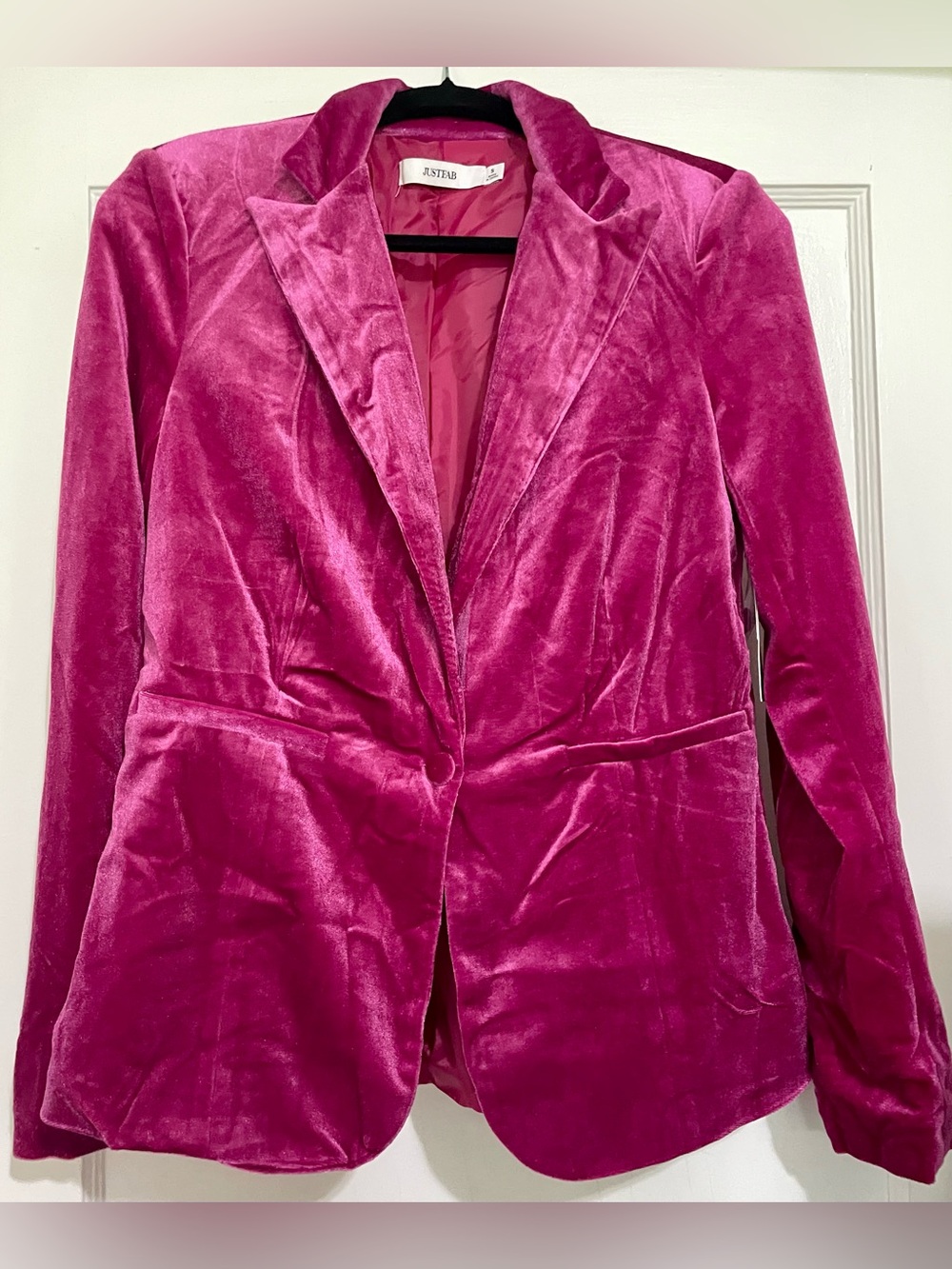 JustFab NWT Fuchsia Velvet Blazer